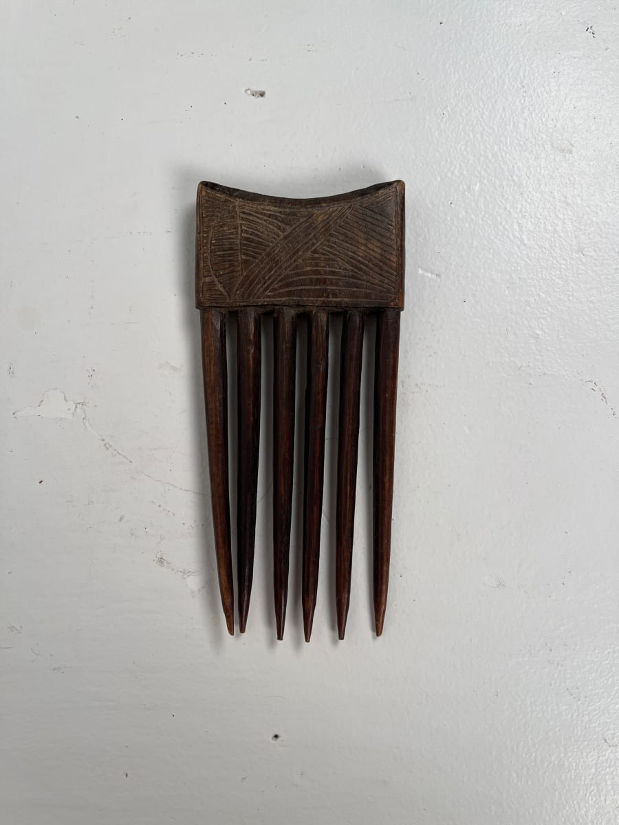 Wood Comb, Image 1.