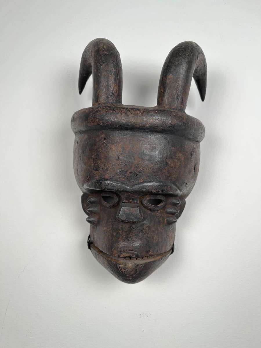 Ibibio Mask by Ibibio culture, Image 1.