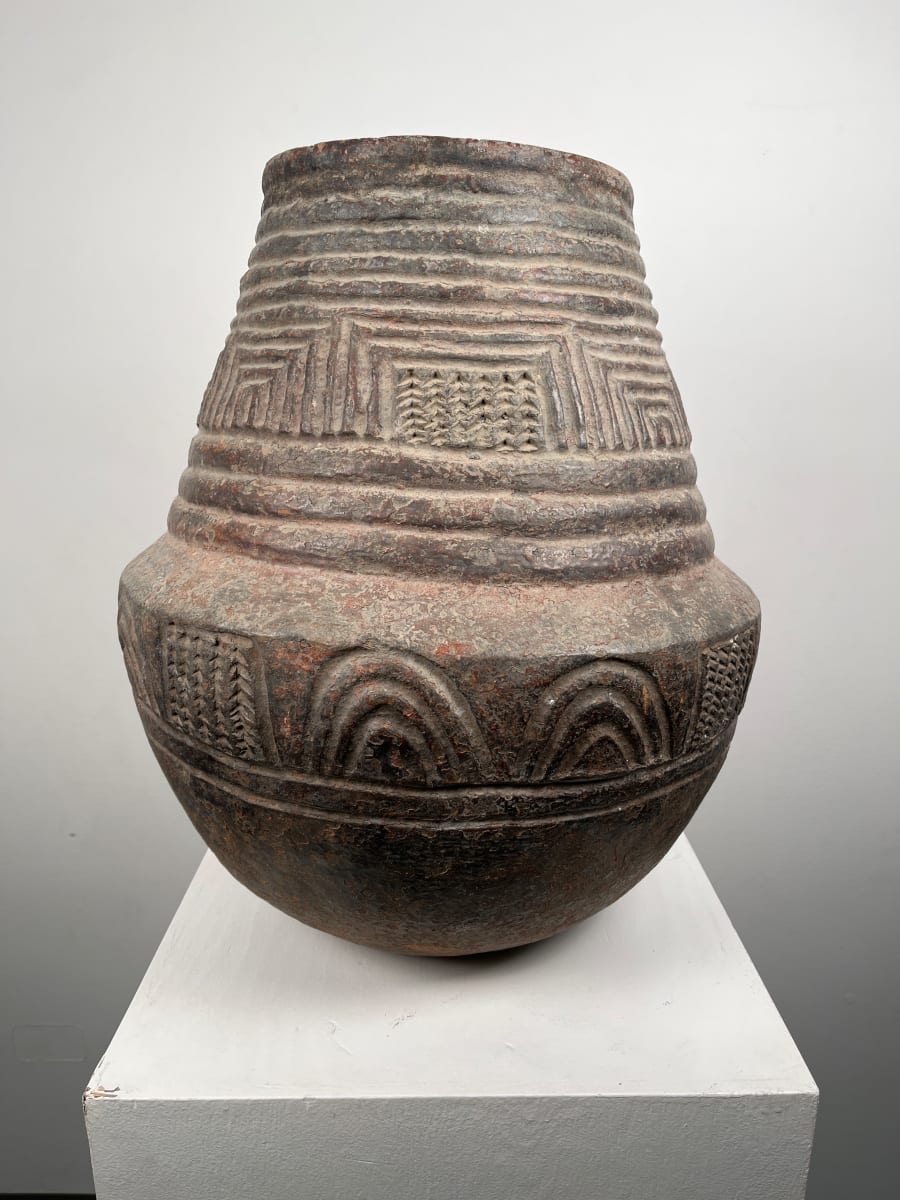 Songye Pot by Songye culture 