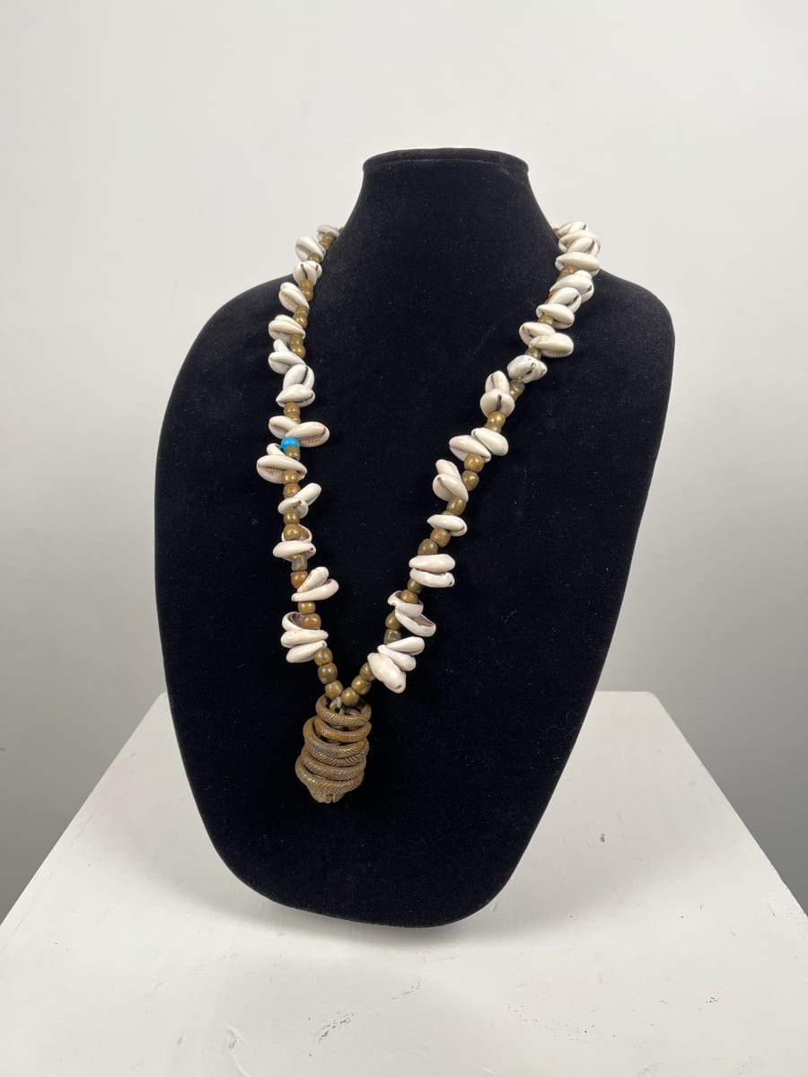 Cowrie Shell Necklace, Image 1.