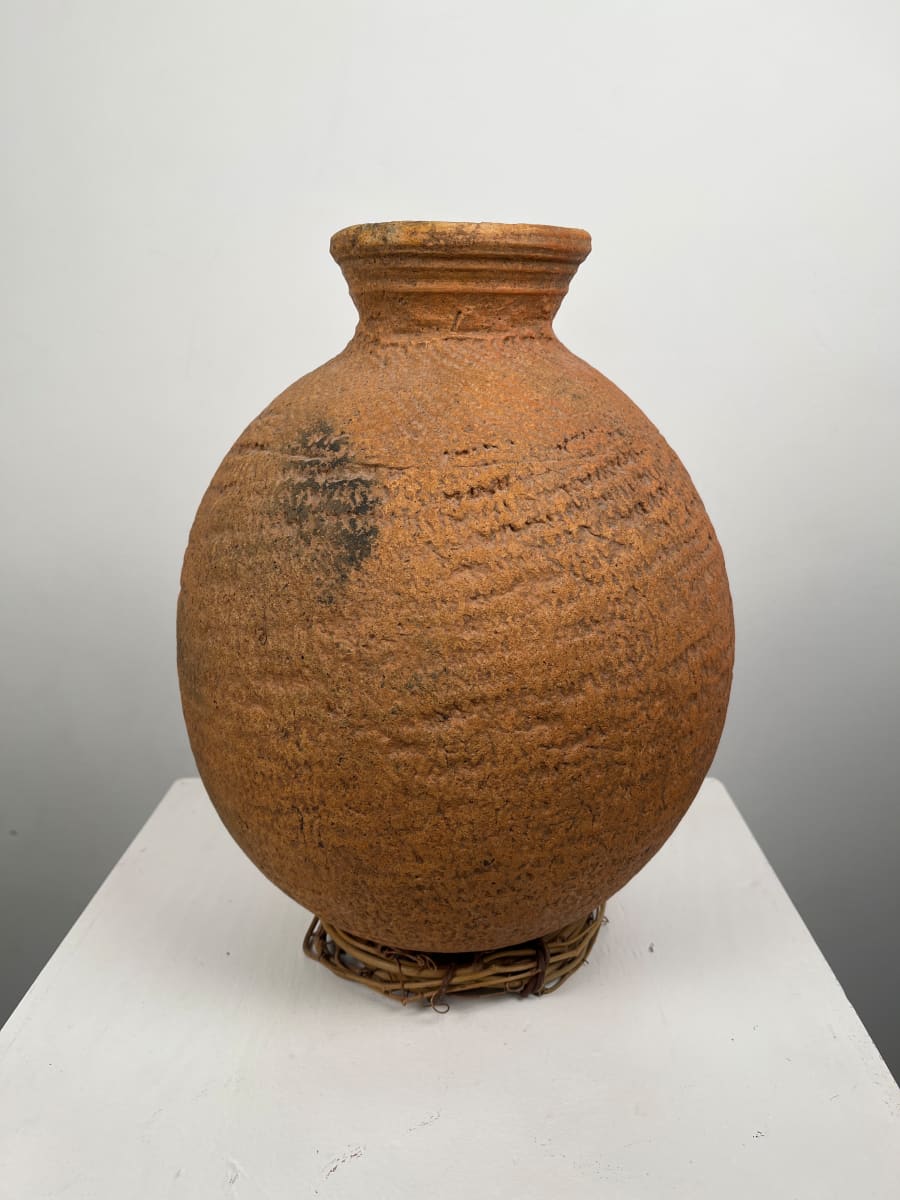 Clay Jar by Bura culture, Image 1.