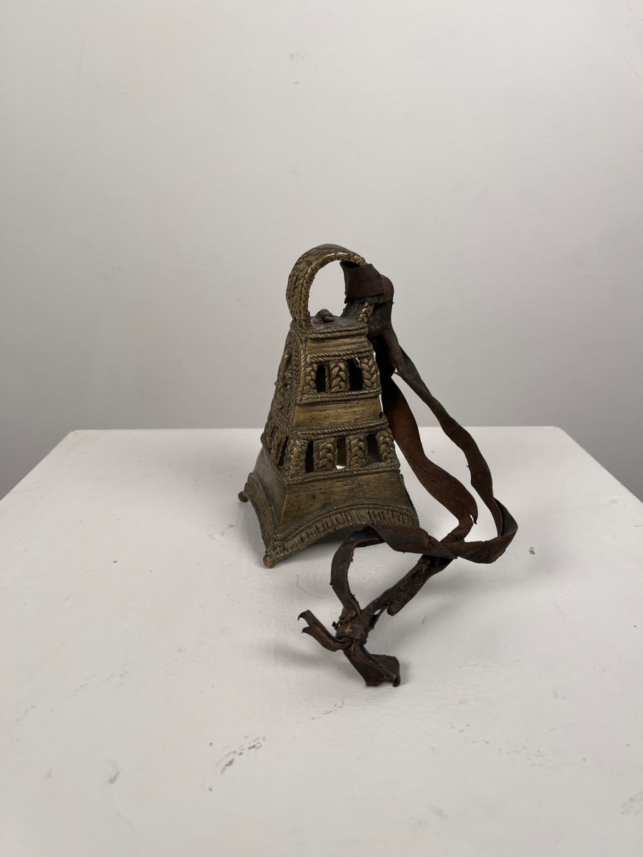 Obo Brass Bell, Image 1.