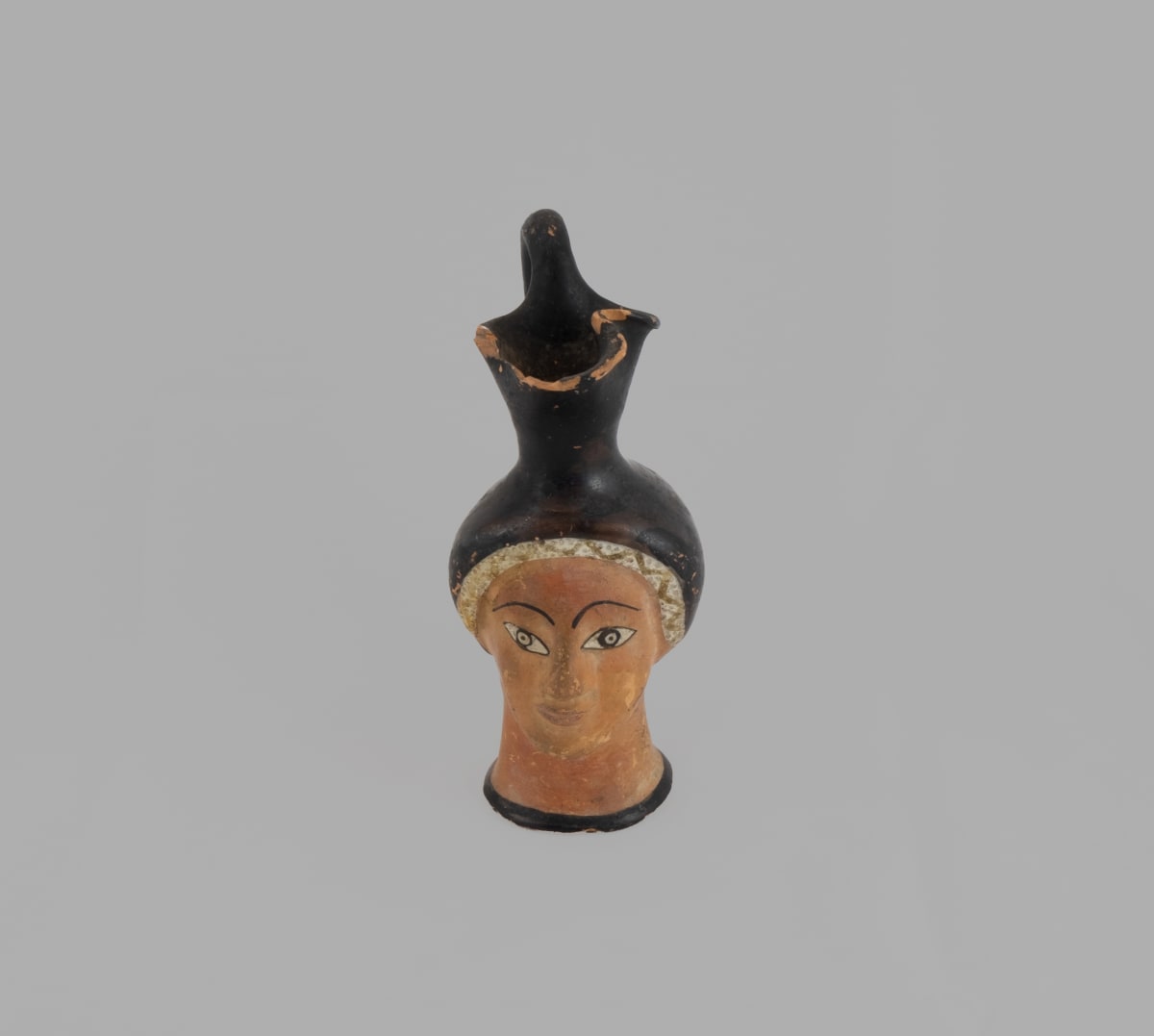 Trefoil oinochoe 