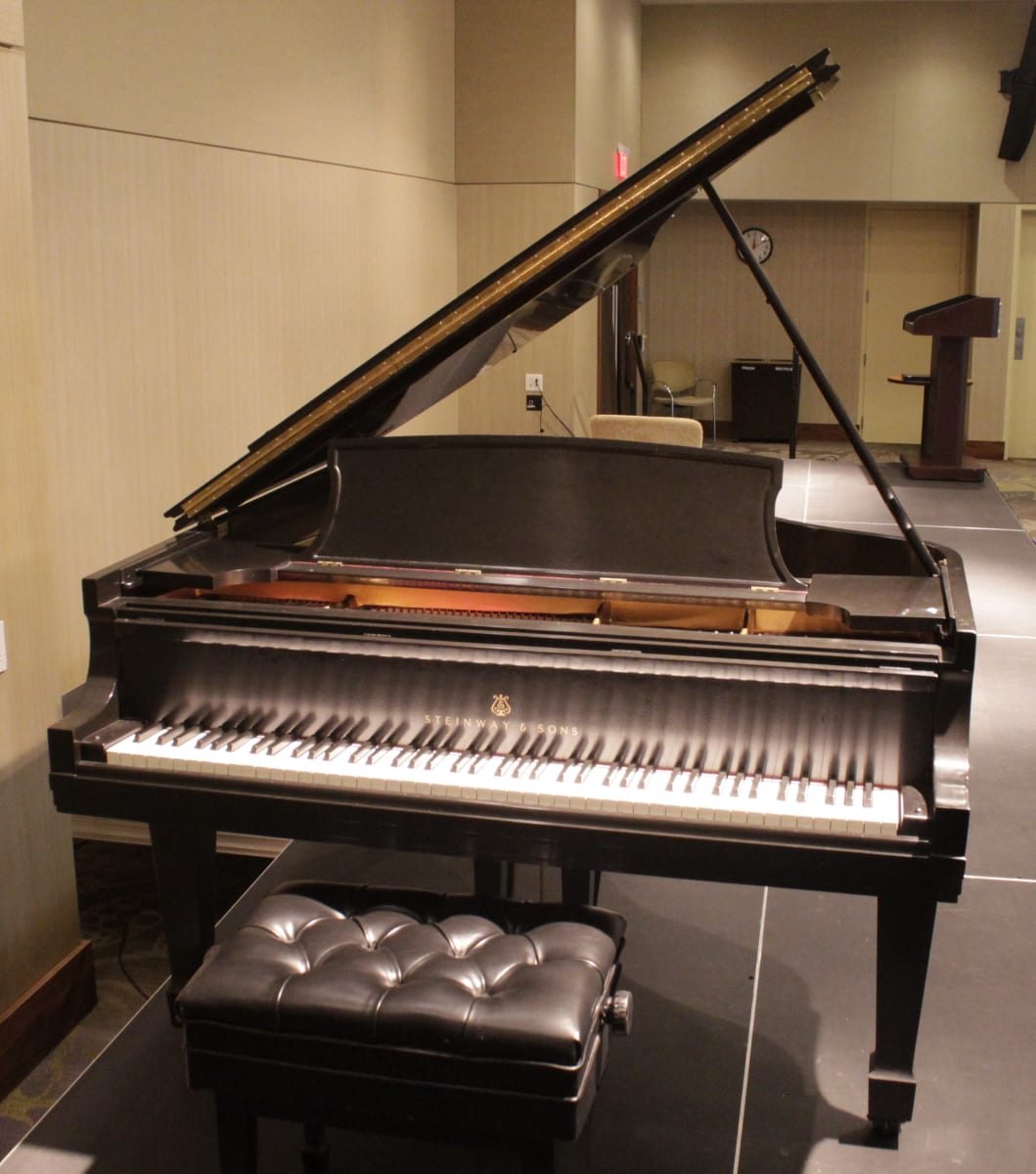 Steinway Piano Model B, Image 1.