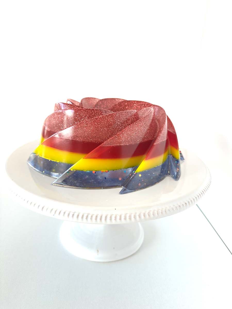 Large Bundt 5 by Shiri Phillips, Image 1.