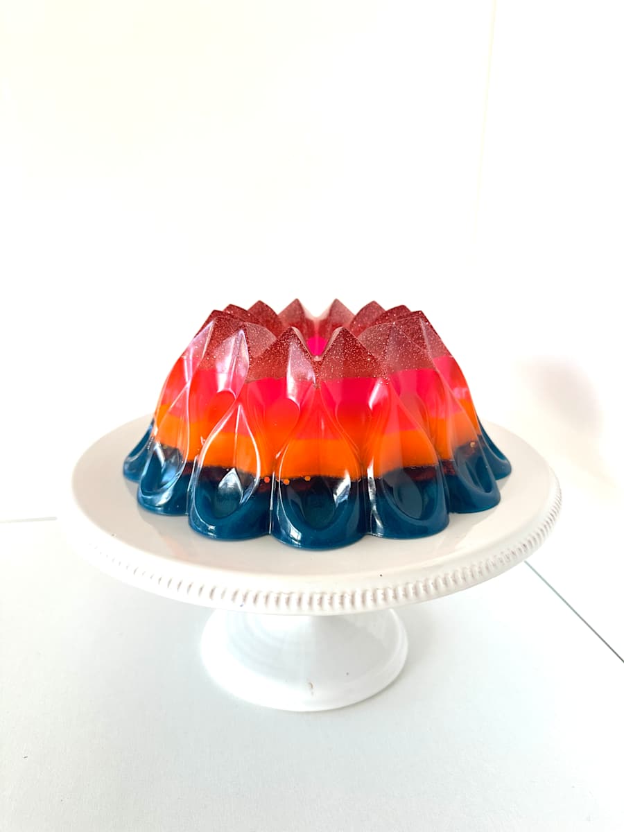 Large Bundt 7 by Shiri Phillips 