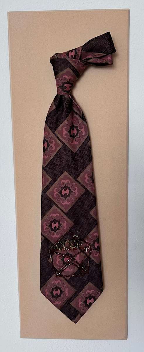 Beaded tie by GLUKLYA Natalia Pershina 