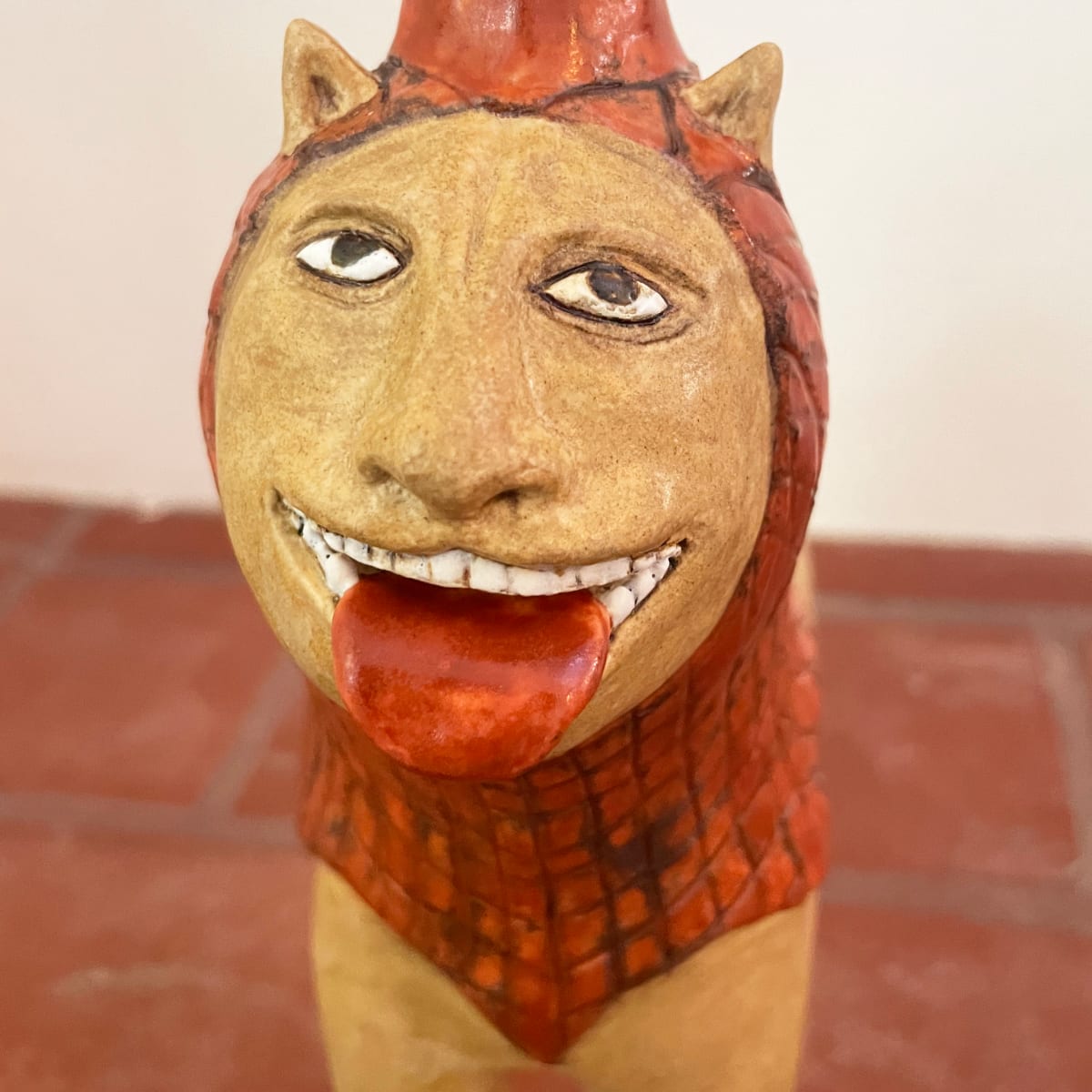 Leonard the Laughing Lion Pipe, Image 8.