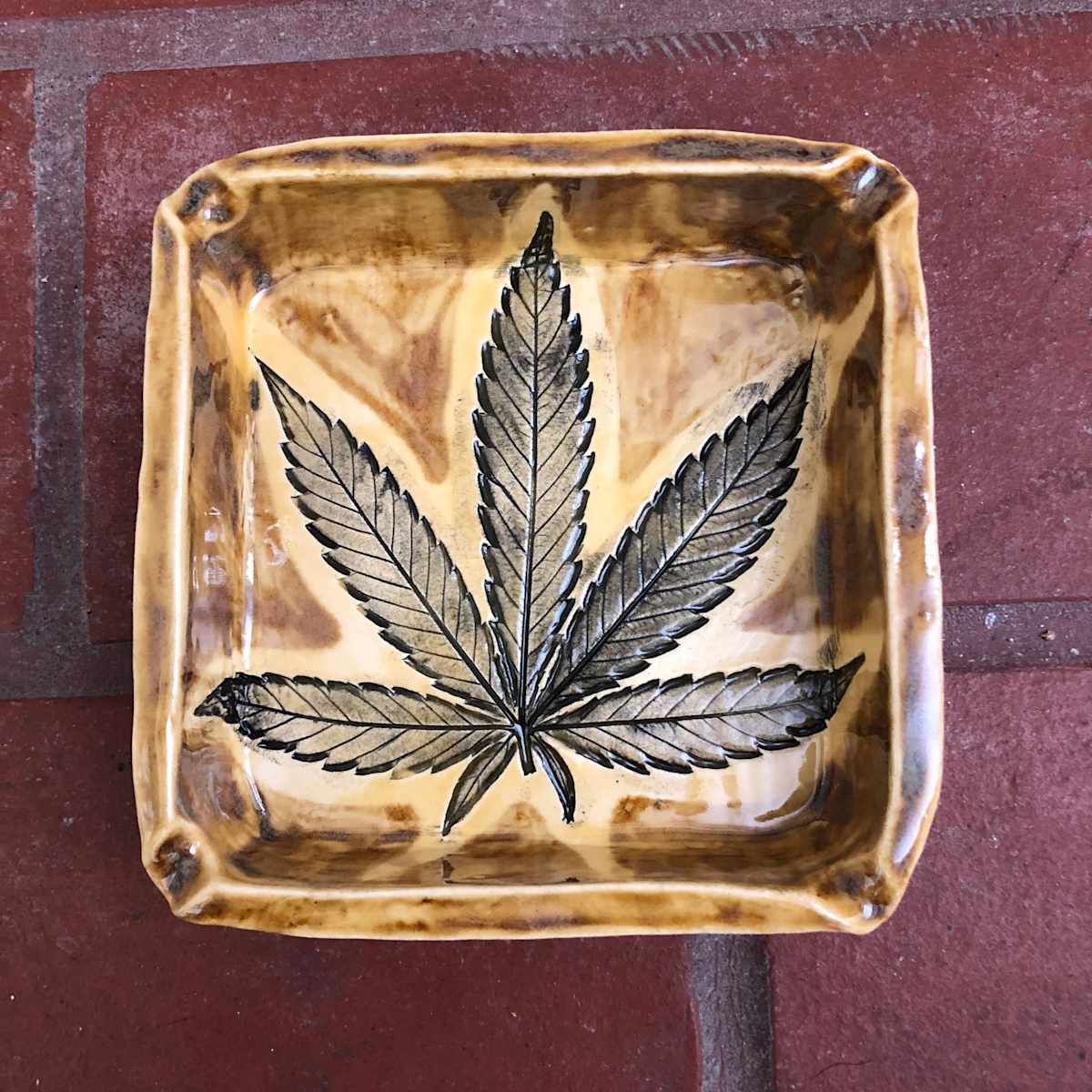 Warm Honey 5 leaf box by Nell Eakin, Image 2.