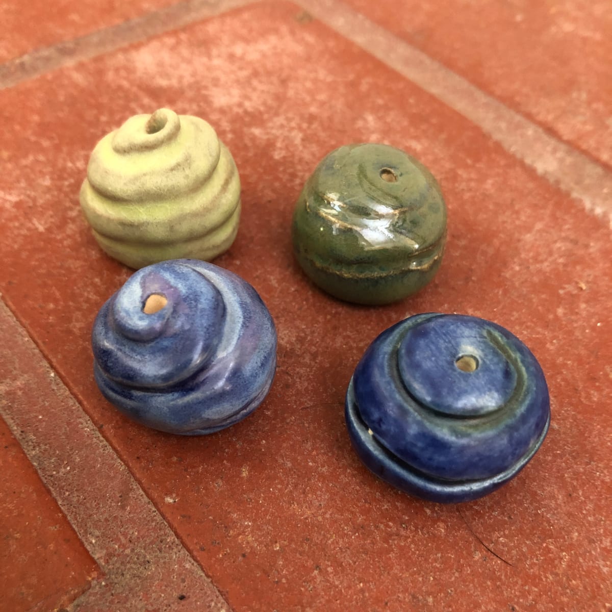 Incense stick holders for vessels, Image 2.