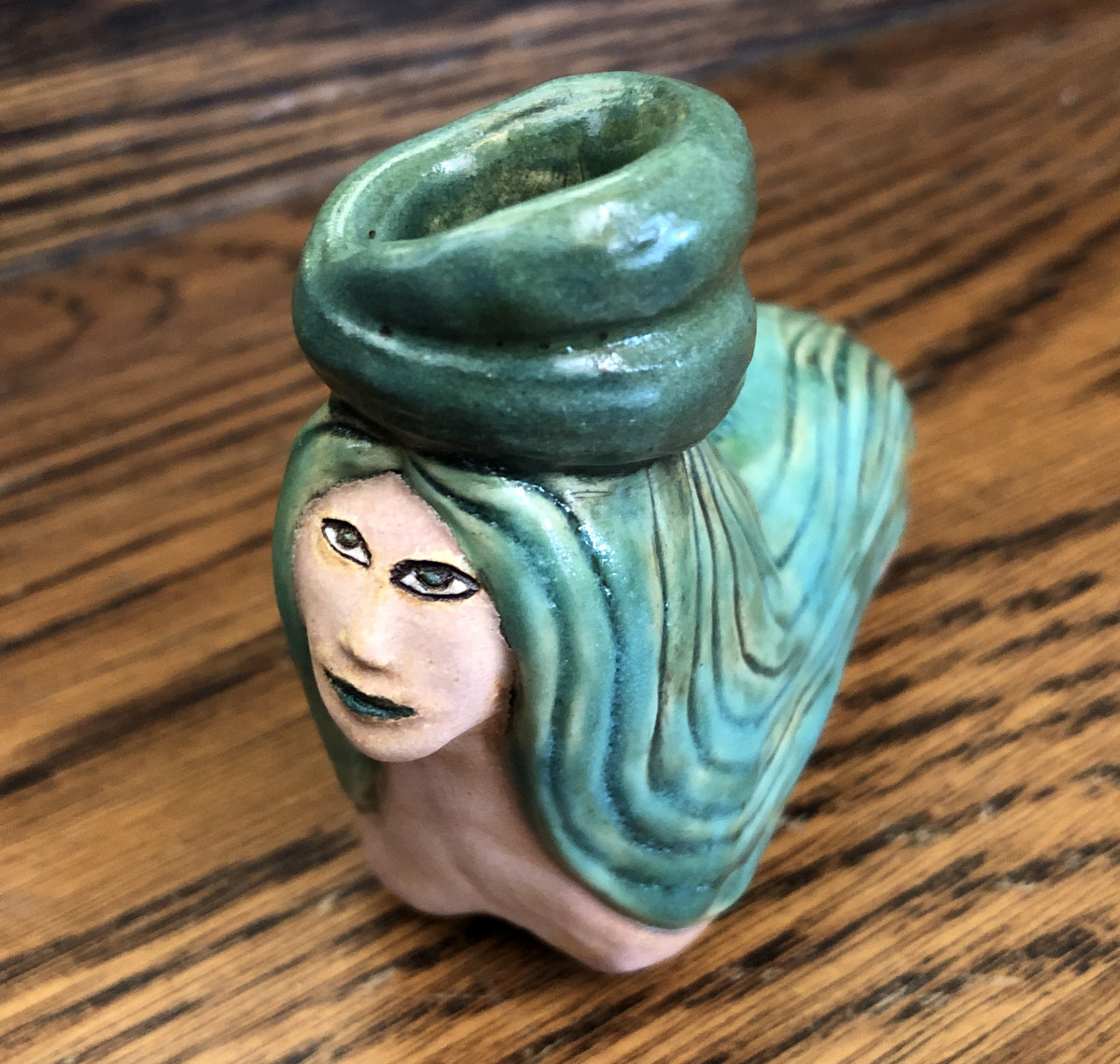 Turquoise Queen pipe by Nell Eakin 