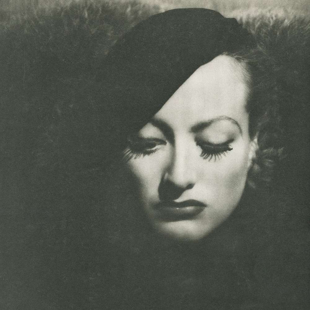 Joan Crawford 1932 by George Hurrell 