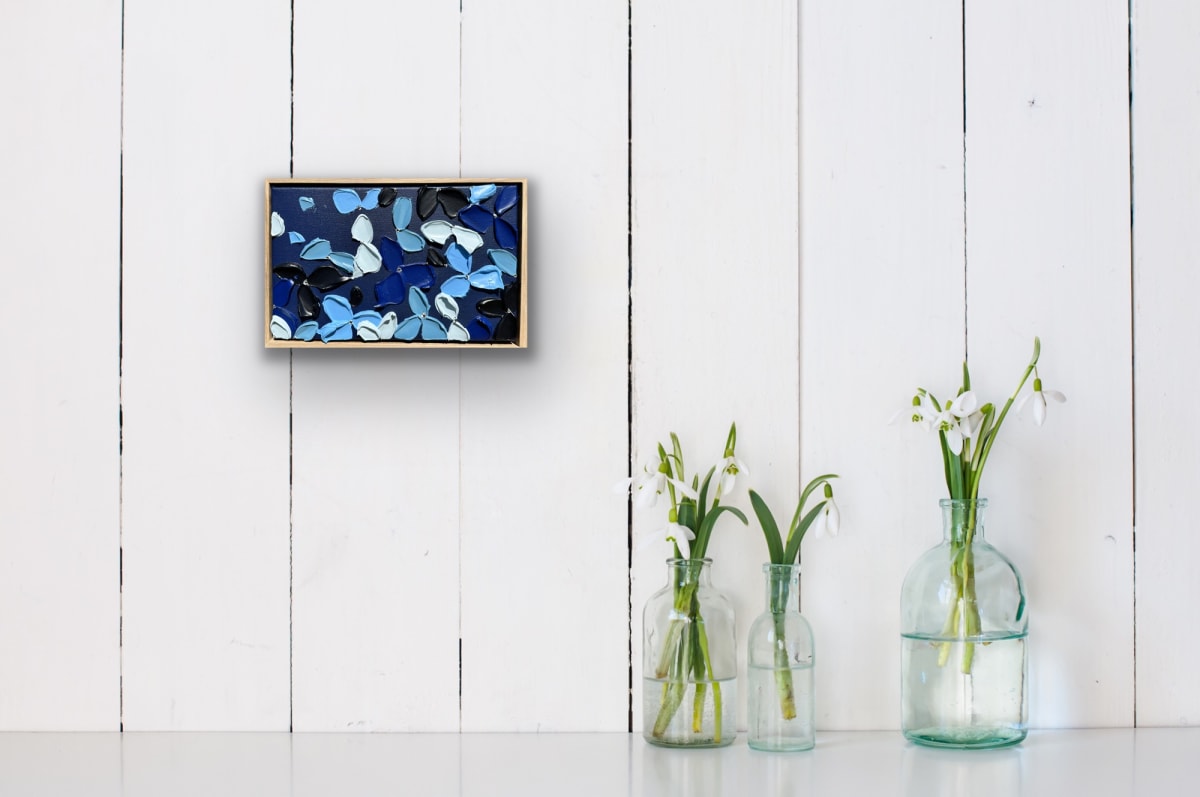 Flowers. 23020 by Kerry Leigh 