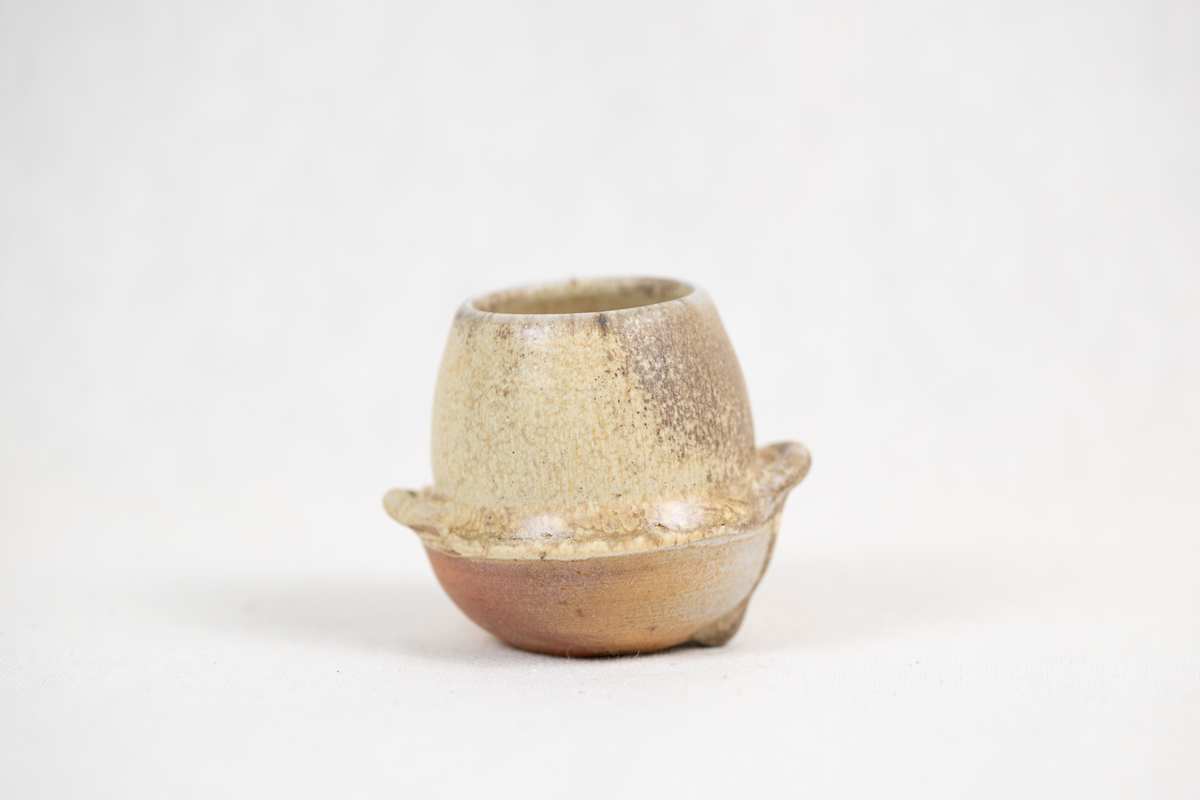 Wild Pigment Vessel 25.05.12 by emma estelle chambers 