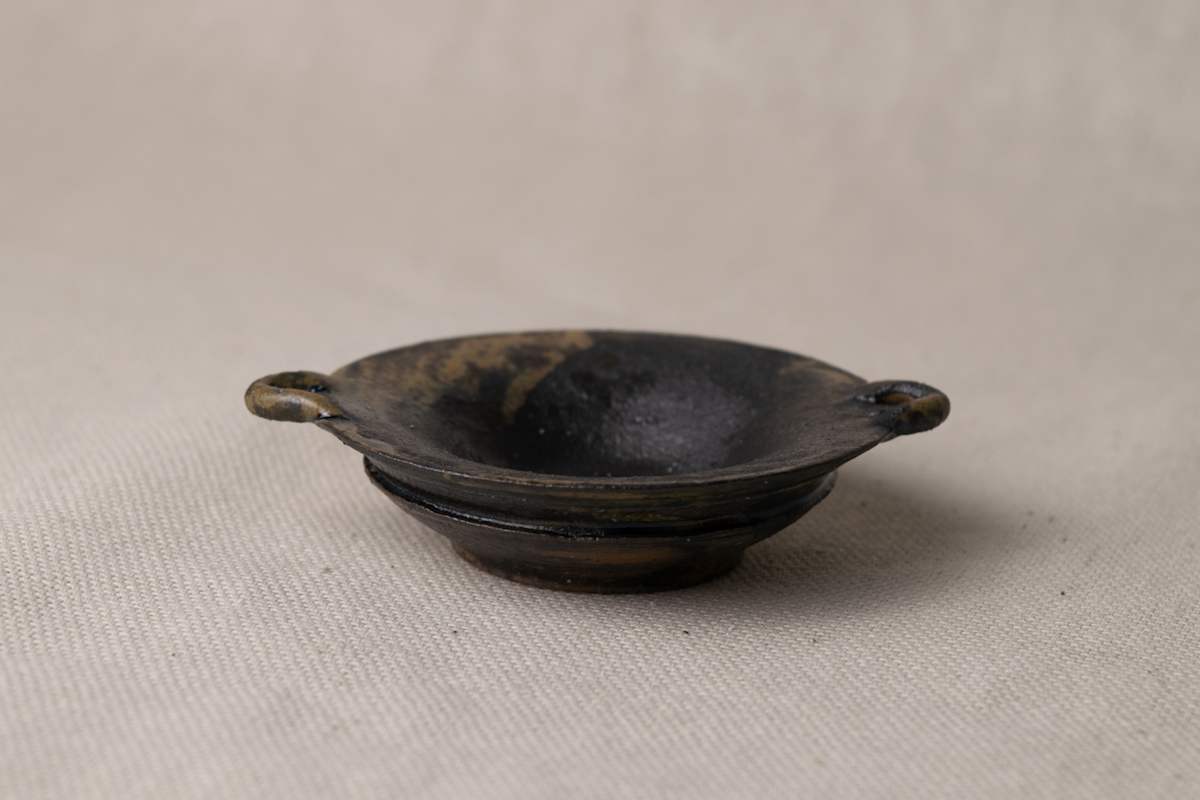 wild pigment vessel by emma estelle chambers 