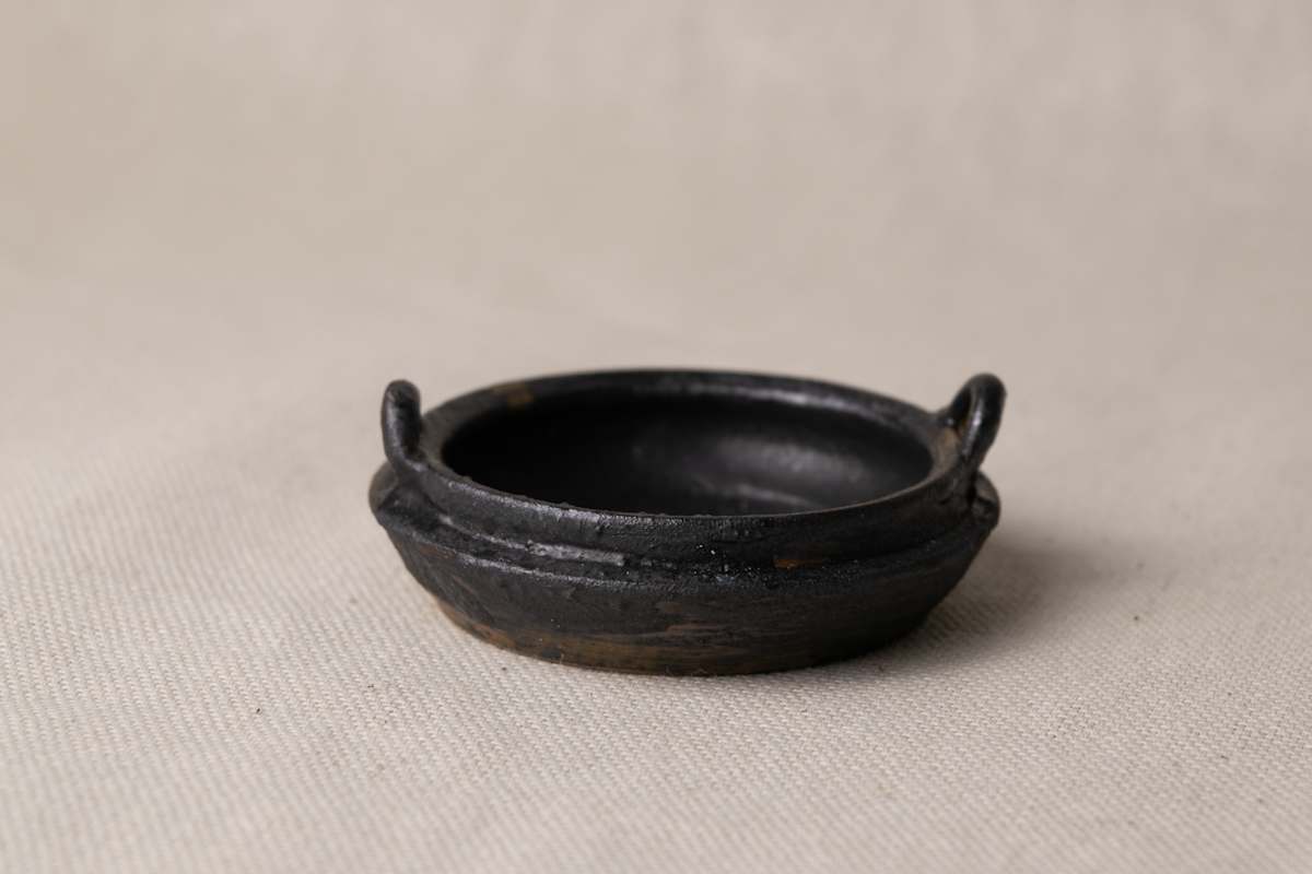 wild pigment vessel by emma estelle chambers 