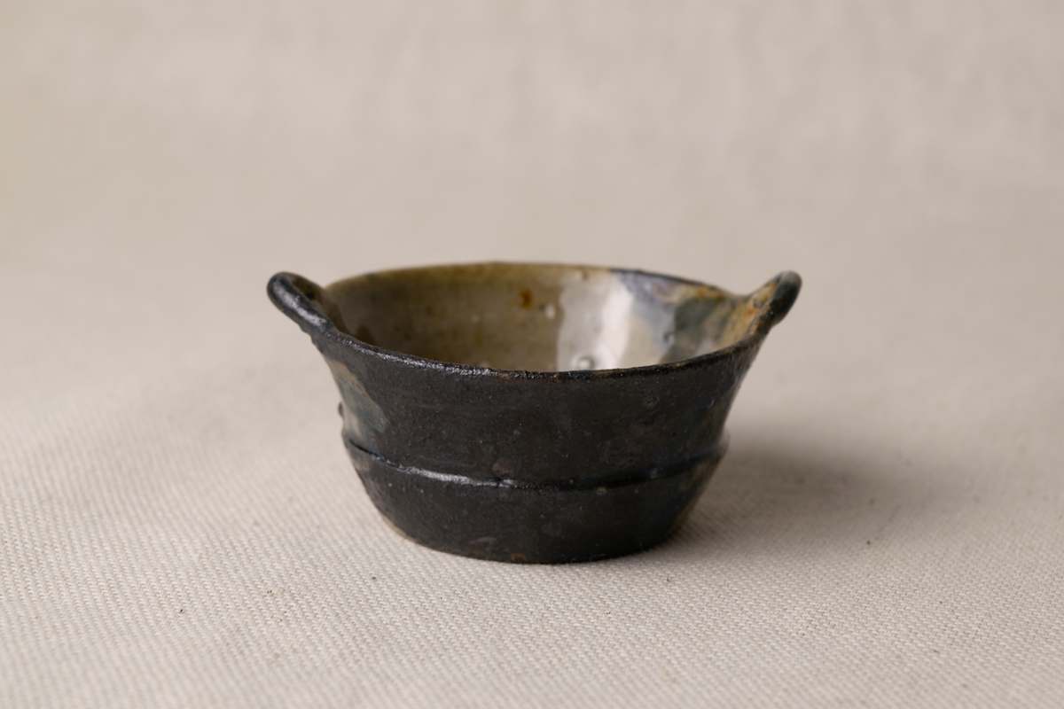 wild pigment vessel by emma estelle chambers 