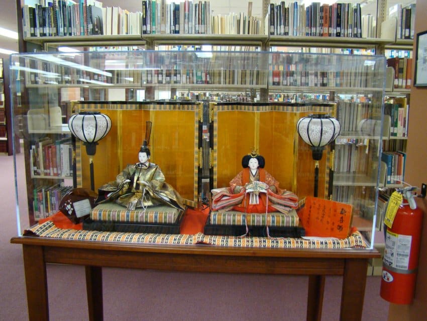 Hina doll display 