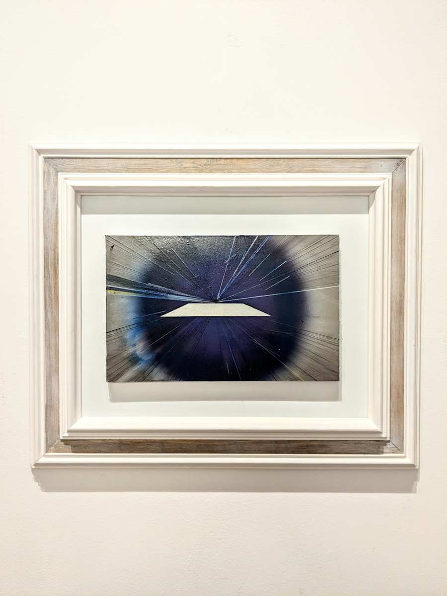 Ecuaciones Gravitacionales No. 9 (versión a escala) by Roberto Cortazar 