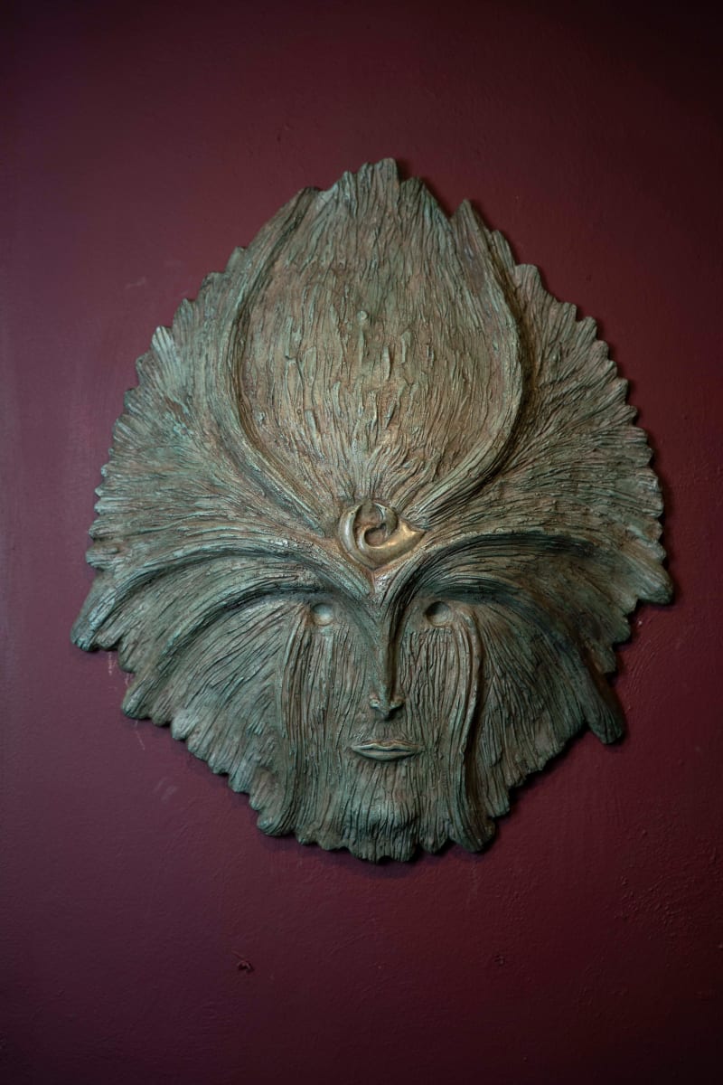 MÁSCARA DE LA DIOSA EMPLUMADA by Leonora Carrington 