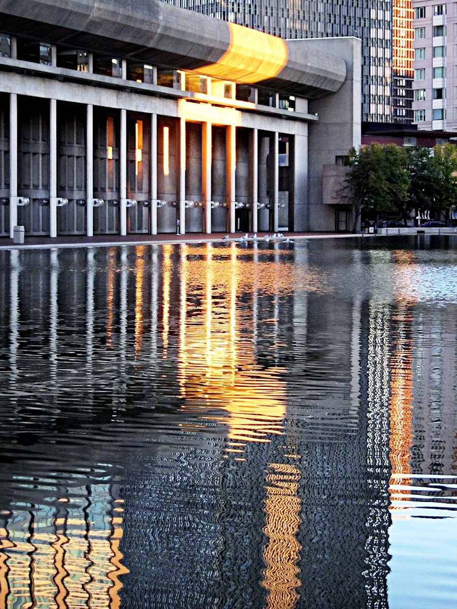 Chrisitian Science Monitor by tSOfi Inbar 