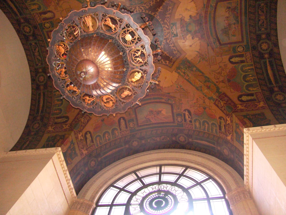 Restoration of the historic ceilings at Los Angeles Park Plaza Hotel by iLia Fresco 