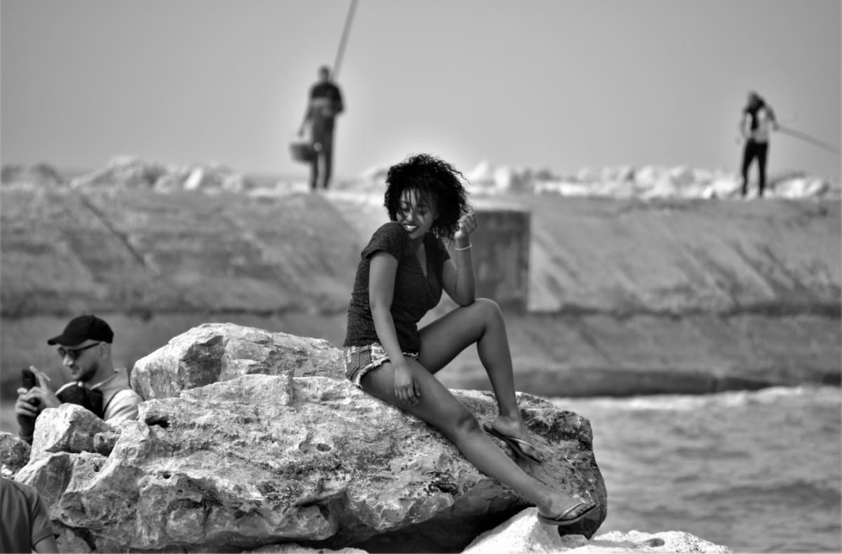 Poseing by Anat Ambar 