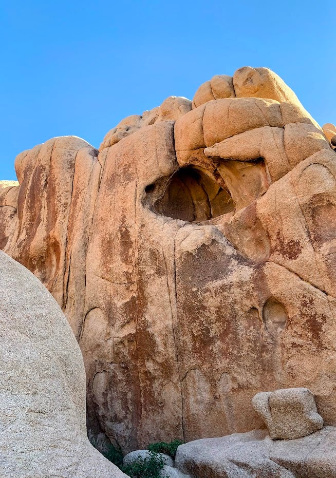 Joshua Park Rock Formation by Anat Ambar 