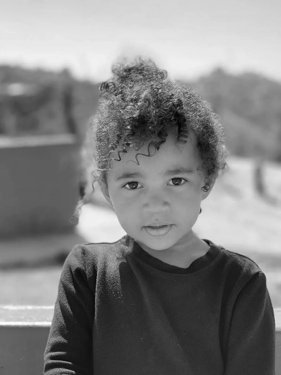 Aurie by Anat Ambar 