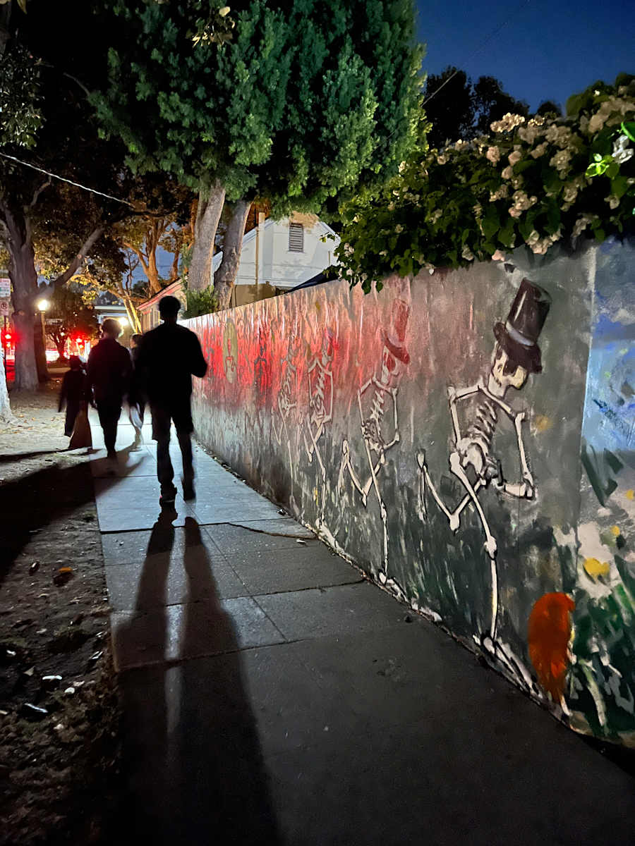 Neighborhood Mural Studio City by Lois Keller, Image 20.