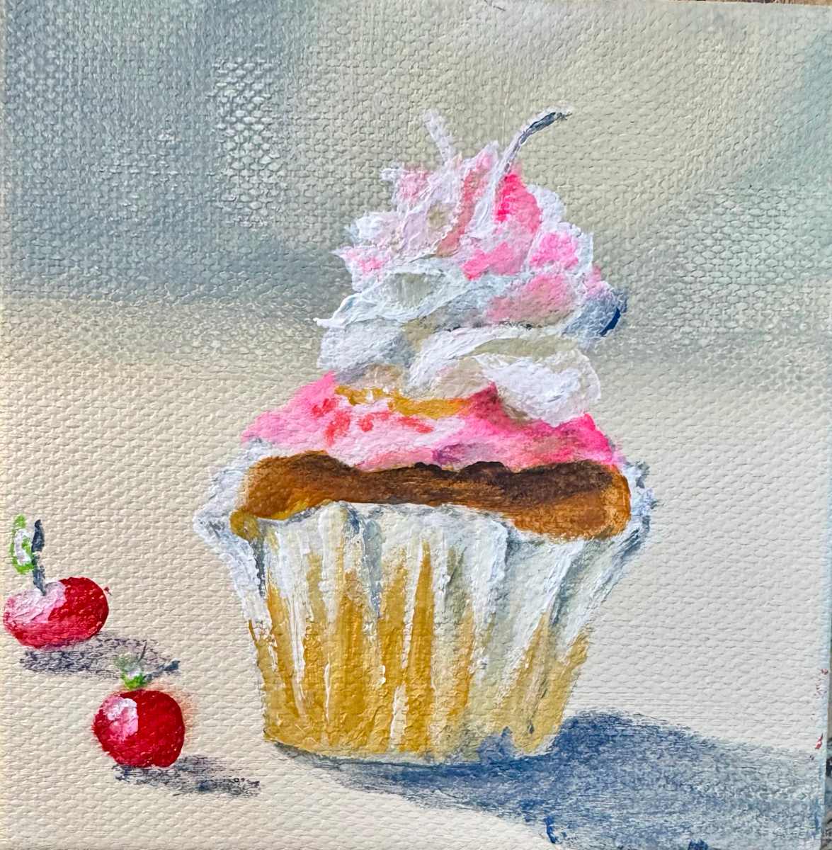 Delicate Cupcake by Linda Cannup 