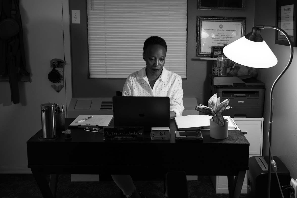 She Studies the Mind to Heal the Heart by NiEtta Reynolds, Image 1.