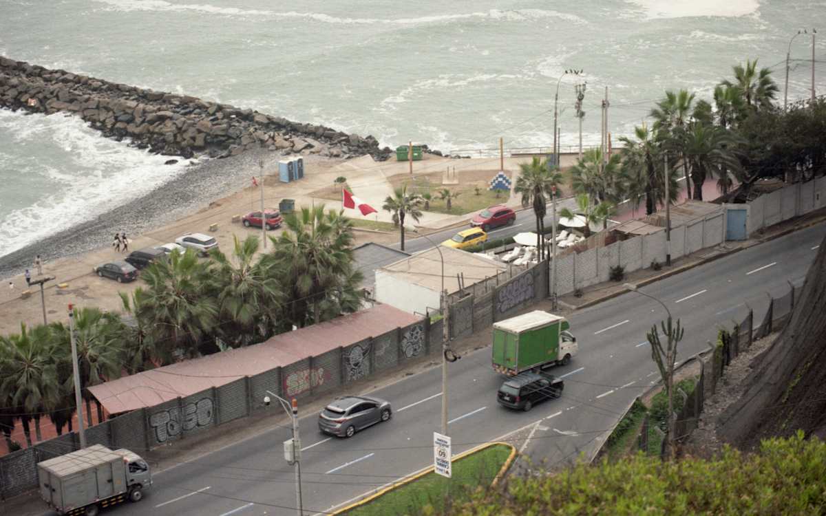 Costa Verde 2 by Lisa Zane 