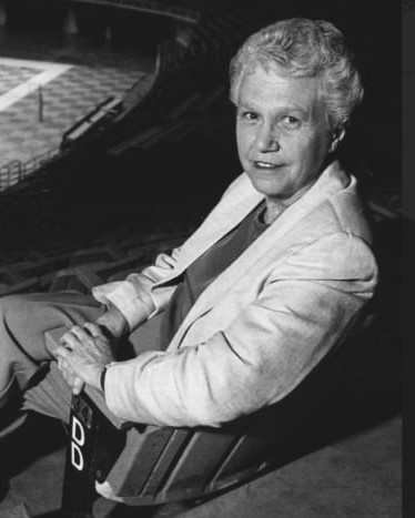 Dr. Christine Grant 