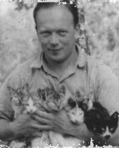 Eugene Lazowski, Image 2.
