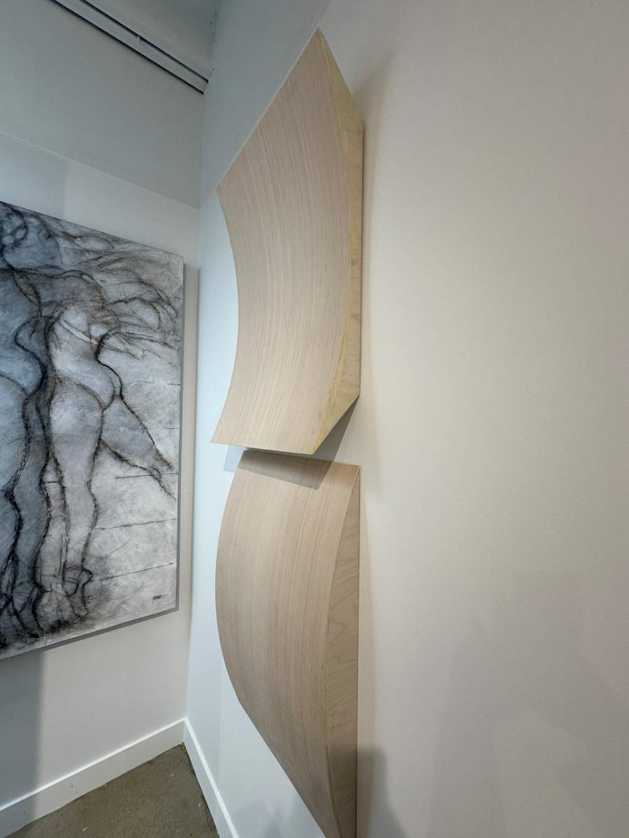 Concave/Convex by Artvia Design 