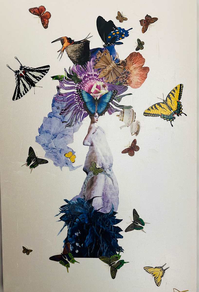 Madame Passiflora by Artvia Design 