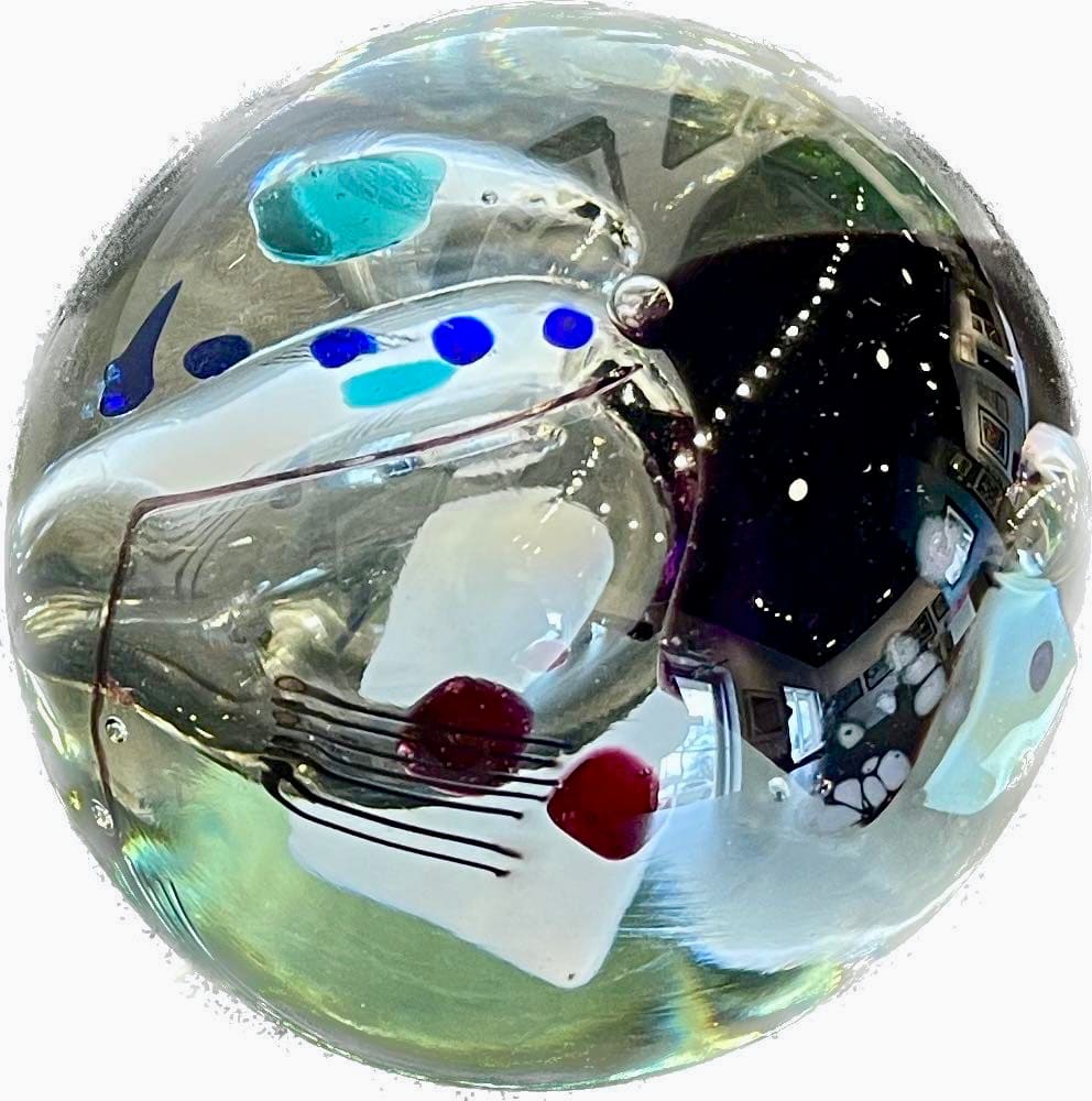 Paper Weight by Ione Thorkelsson, Image 1.