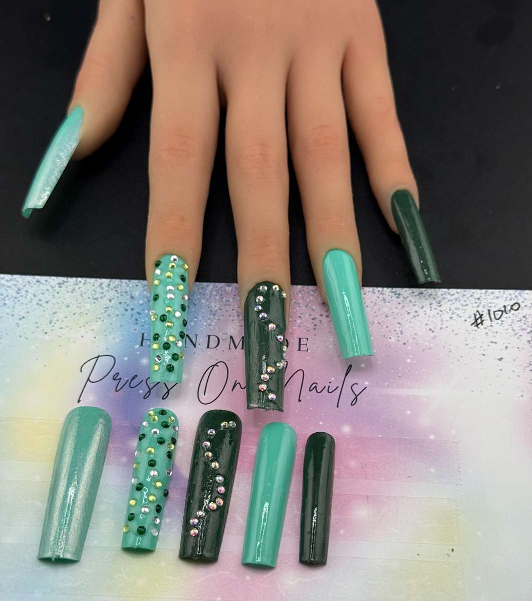 Nail Art -1010 by Susan Reich 