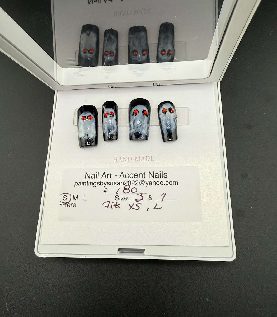 Nail Art -180 by Susan Reich 