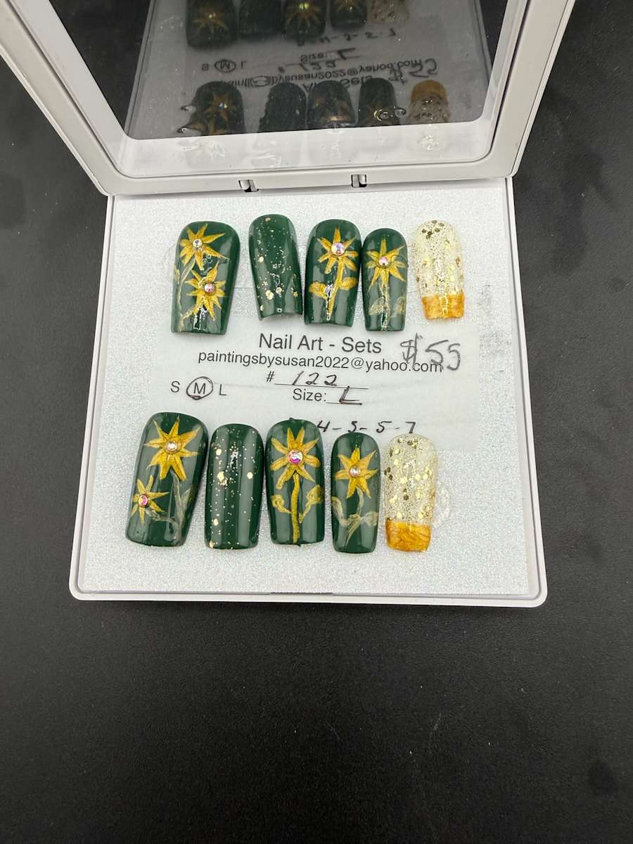 Nail Art -122 by Susan Reich 