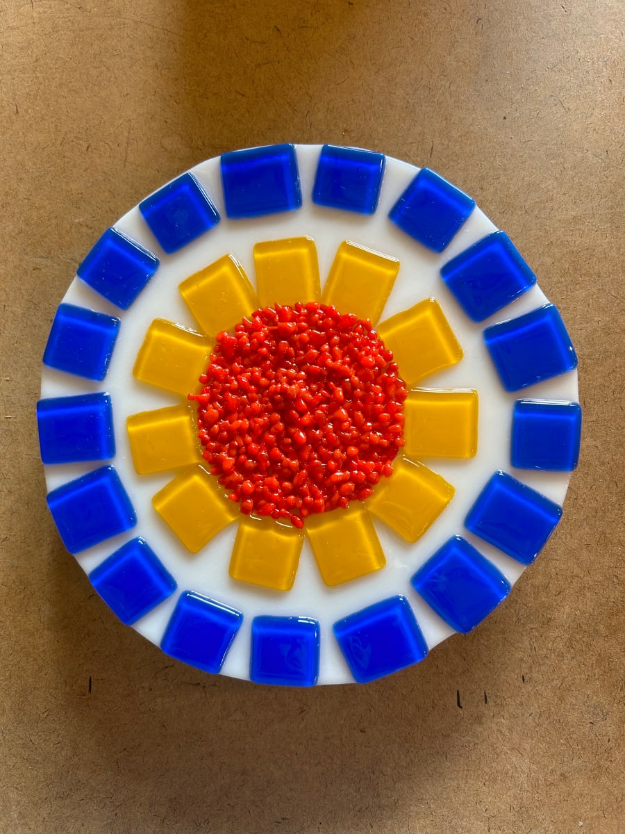 Garden Stake - Flower (on wh, blue, yellow, w/org cntr) by Cindy Cherrington 