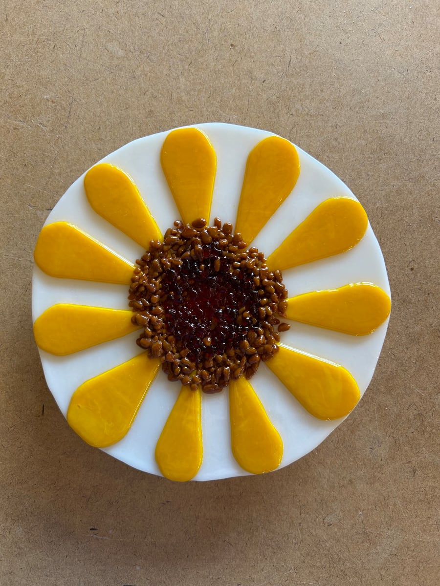 Garden Stake - Flower (on wh, yelo w/brwn/red center) by Cindy Cherrington, Image 2.