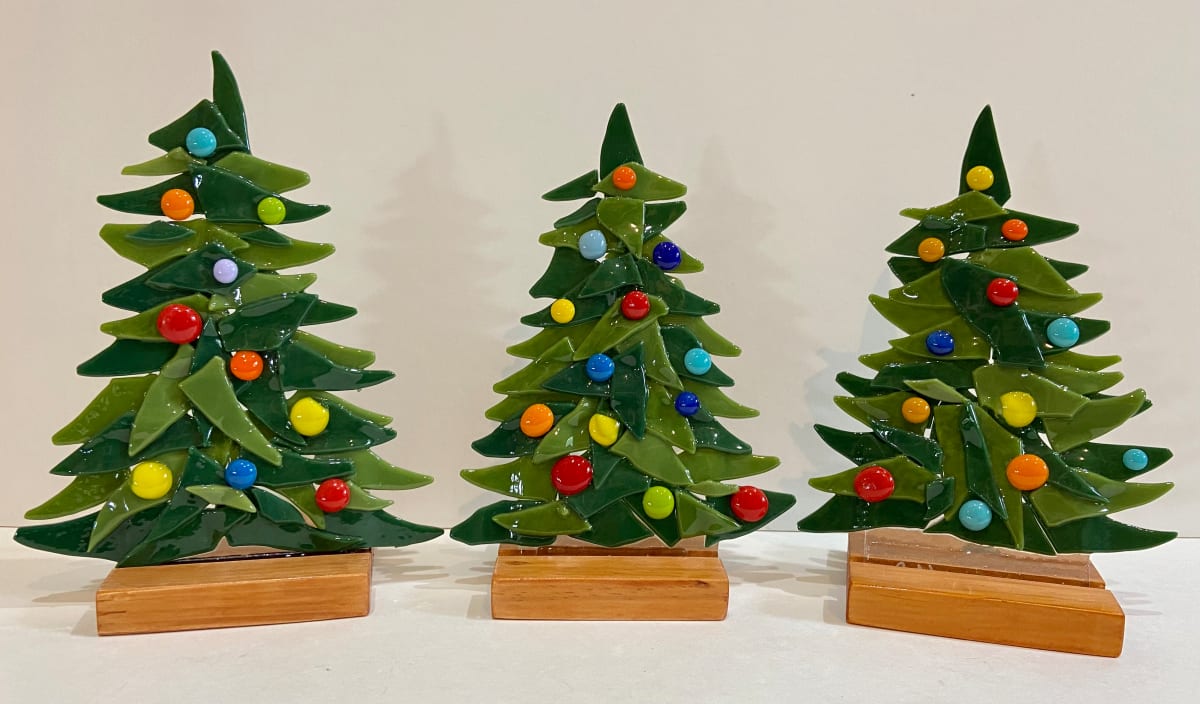 Christmas Tree by Cindy Cherrington, Image 1.