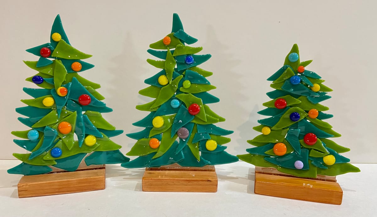 Christmas Tree by Cindy Cherrington, Image 1.