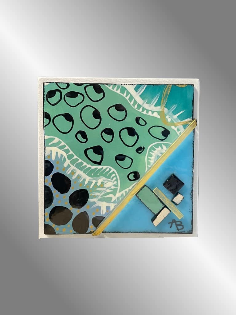 Lucky by Anne Burtt  Image: Lucky