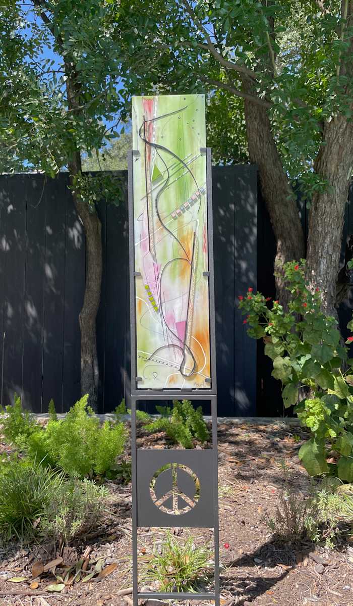 Peaceful Luminance by Anne Burtt  Image: Peaceful Luminance in Garden