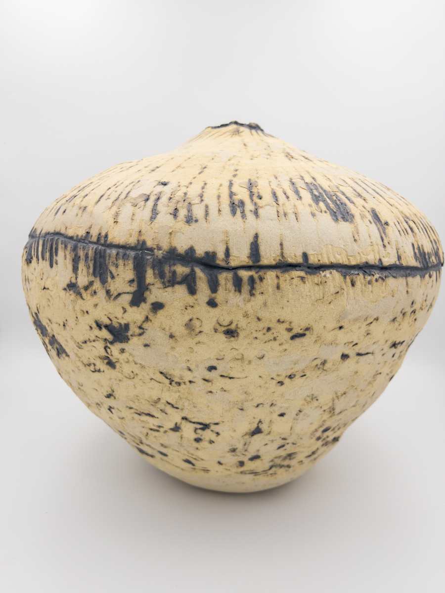 Vase - 135 by Chris Heck 