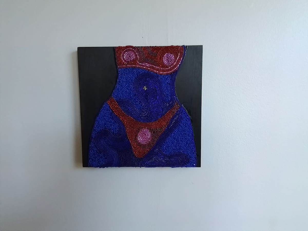 Red tong by Shayee Arts 