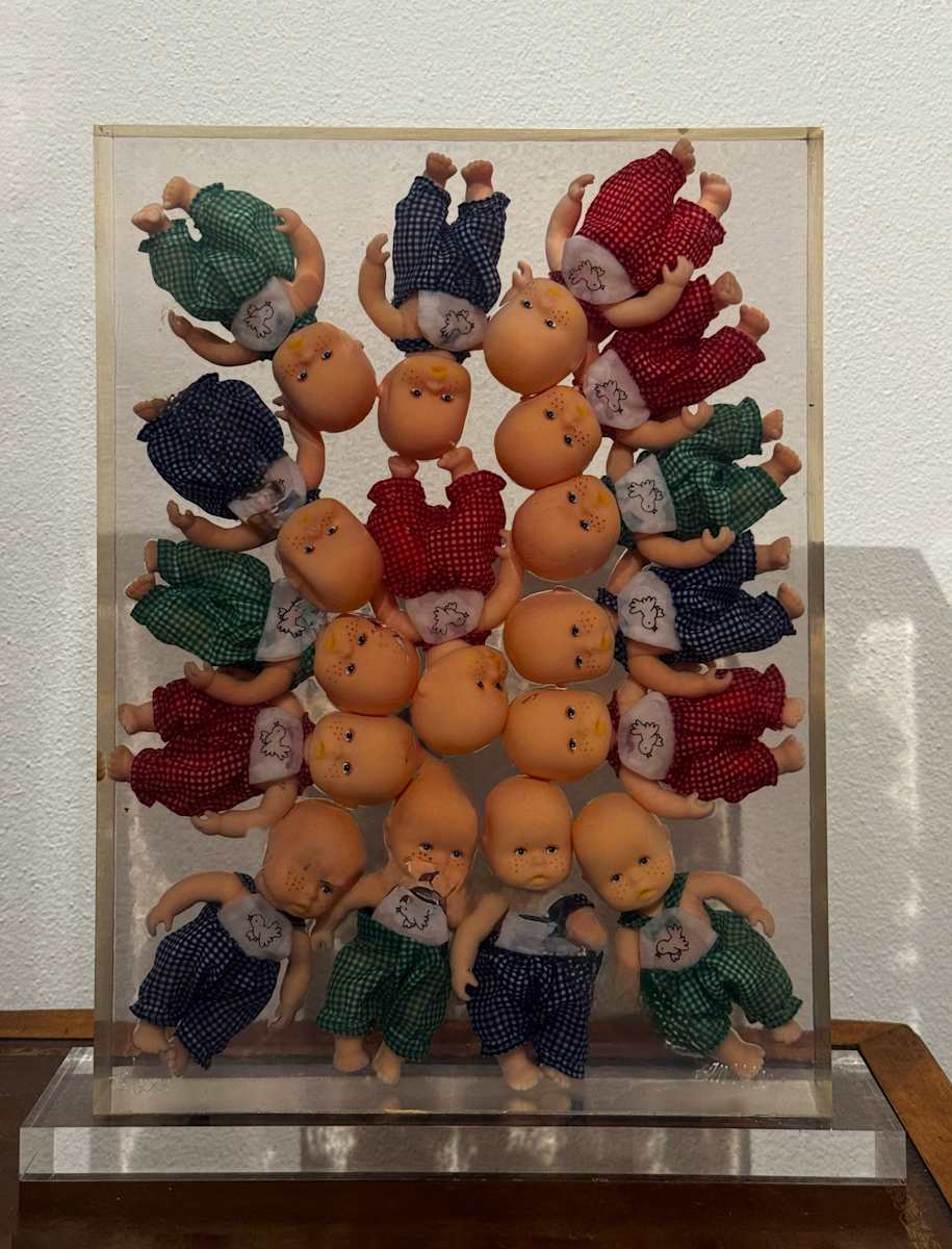 Poupées / Dolls by Fernandez Arman (1928-2005), Image 1.